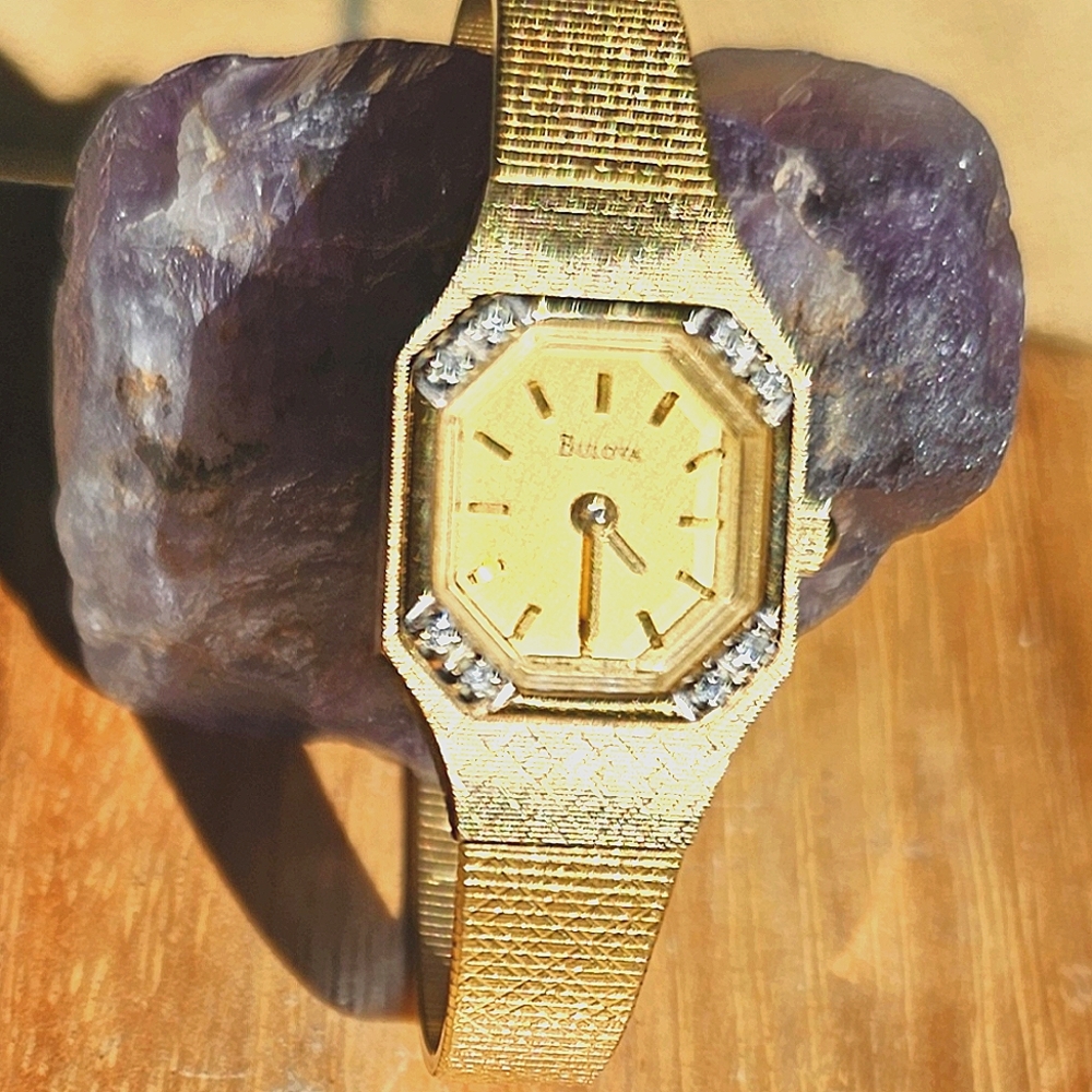 Chic BULOVA Diamond Accent Gold Tone Womens Watch